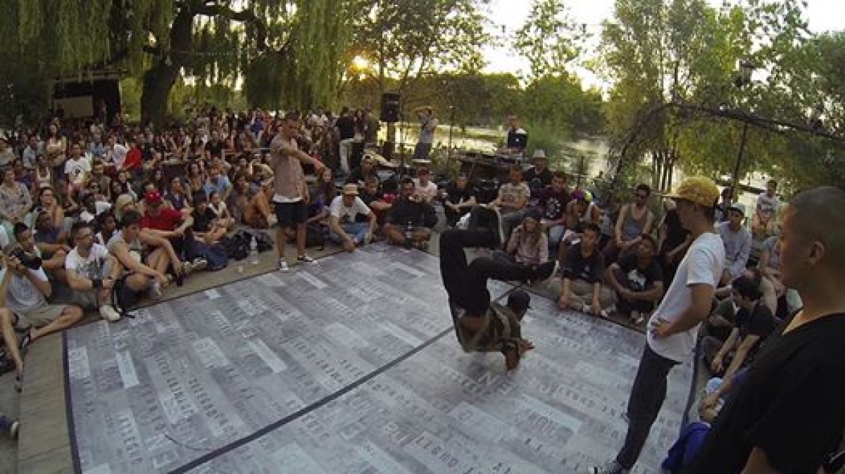 Bal Des Moins Pires 2 poster