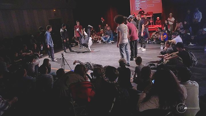 100% Battle acte 12 poster