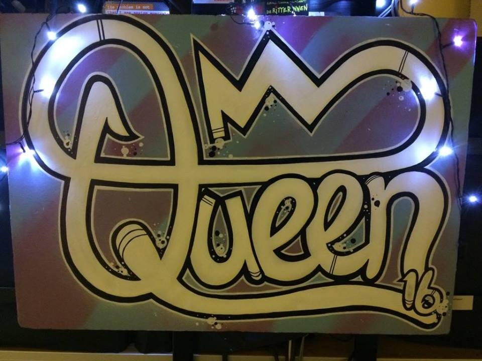 Queen 16 2018 poster